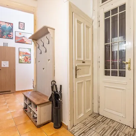 Gellerico At Rakoczi Square Pensjonat