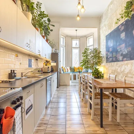 Gellerico At Rakoczi Square * Budapeszt