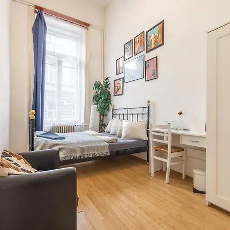 Gellerico At Rakoczi Square Budapeszt