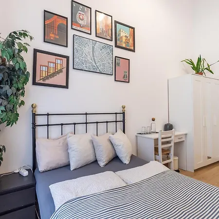 Gellerico At Rakoczi Square Pensjonat *