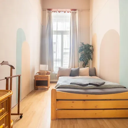 Gellerico At Rakoczi Square Pensjonat *